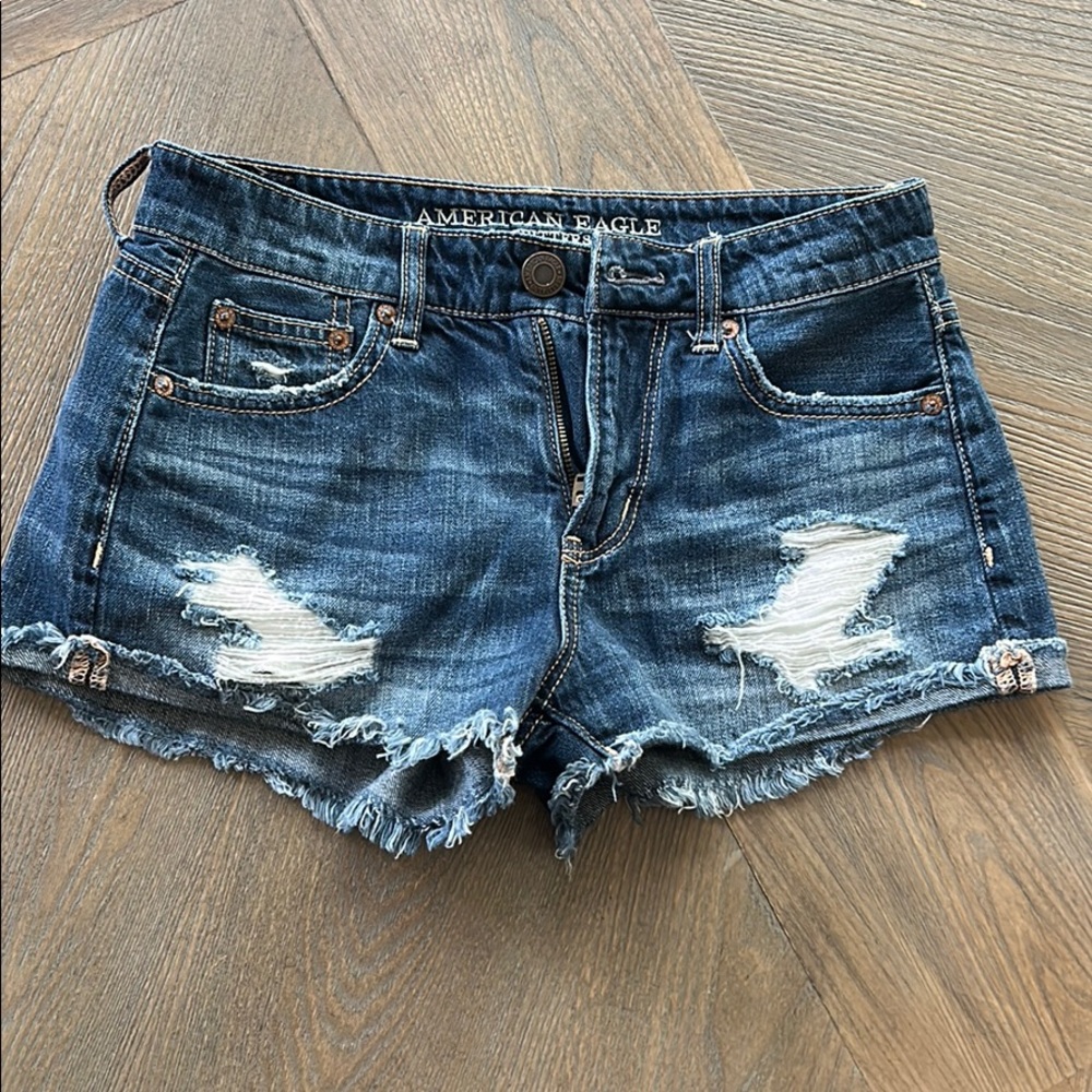 American Eagle Tomgirl shortie jean shorts 00